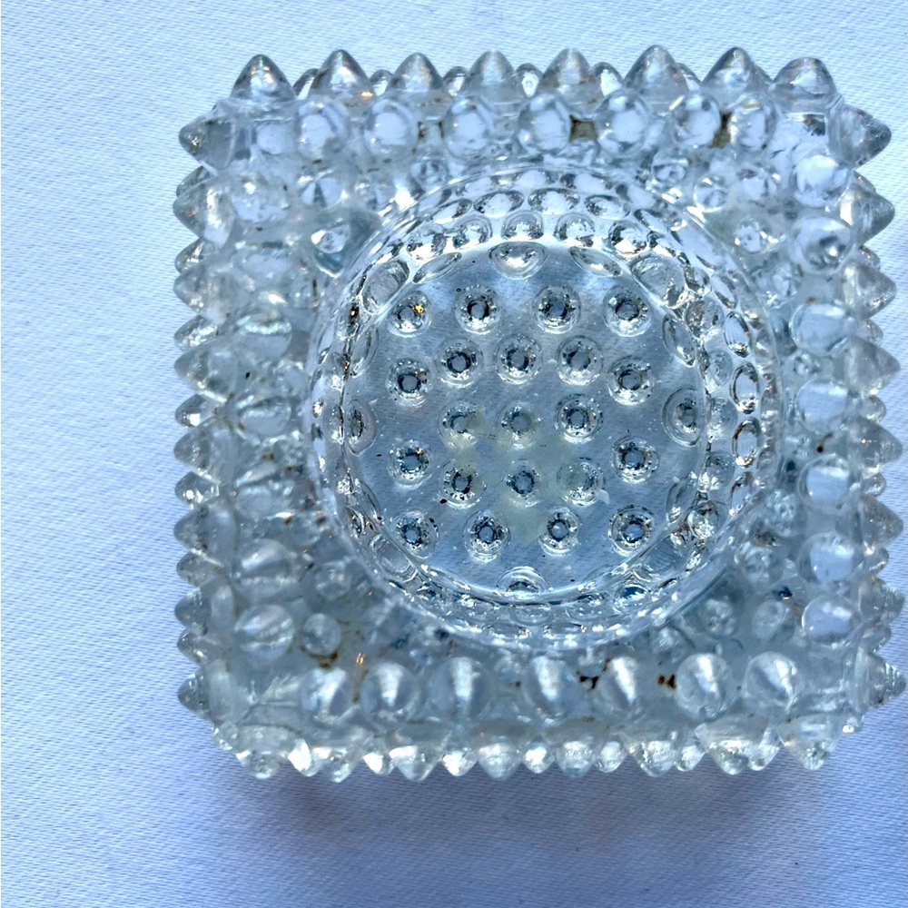 Fenton Vintage Salt Cellar, 3x3 inches, Elegant , lTea Lights,Holiday Gift Rare - Picture 4 of 7